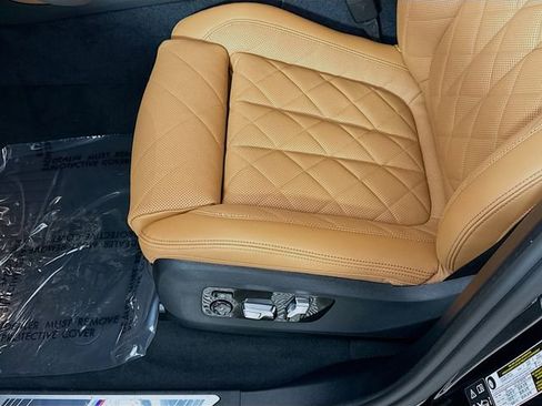 New 2026 BMW X7 xDrive40i w/ M Sport Package image 19