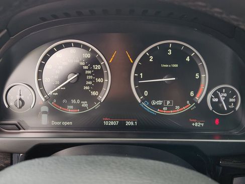 Used 2018 BMW X5 xDrive35d image 15