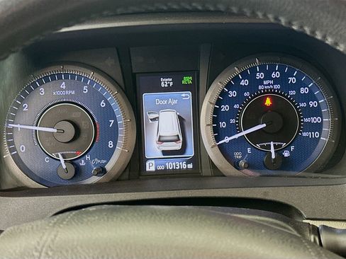 Used 2019 Toyota Sienna XLE Premium AWD/4WD image 19