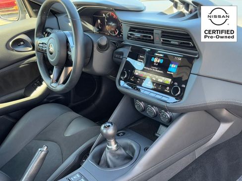 Certified 2024 Nissan Z Performance w/ Floor Mat Package RWD image 9