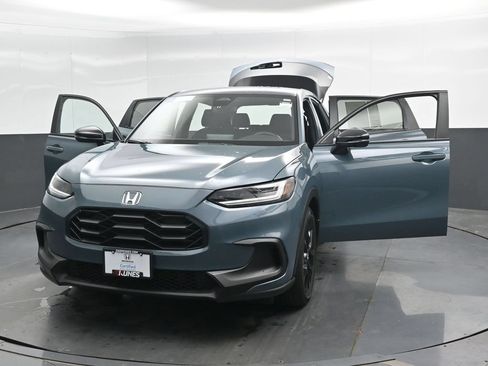 Used 2024 Honda HR-V Sport image 40