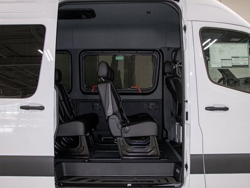 New 2024 Mercedes-Benz Sprinter 2500 image 3