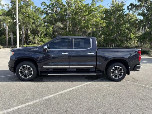 Used 2024 Chevrolet Silverado 1500 High Country w/ Technology Package image 6