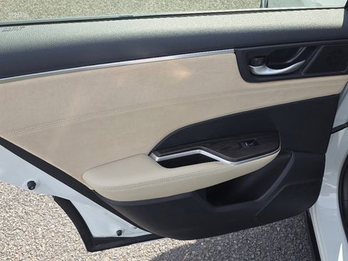 Used 2018 Honda Clarity Touring image 28