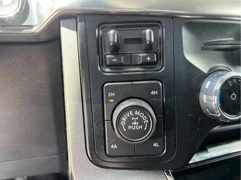 Used 2023 Ford F150 Lariat w/ Trailer Tow Package AWD/4WD image 44