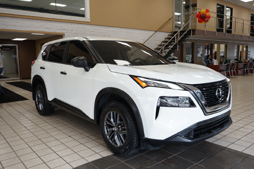 Used 2021 Nissan Rogue S AWD/4WD image 17