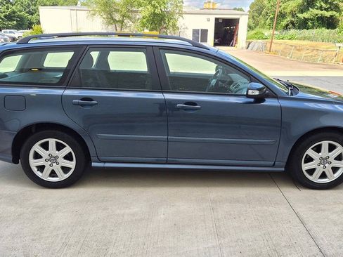 Used 2007 Volvo V50 2.4i FWD image 10