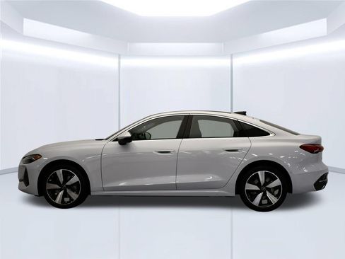 Used 2025 Audi A5 2.0T Premium Plus w/ Premium Plus AWD/4WD image 2