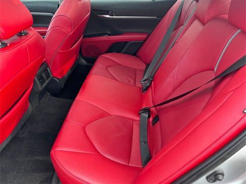 Used 2020 Toyota Camry XSE image 28