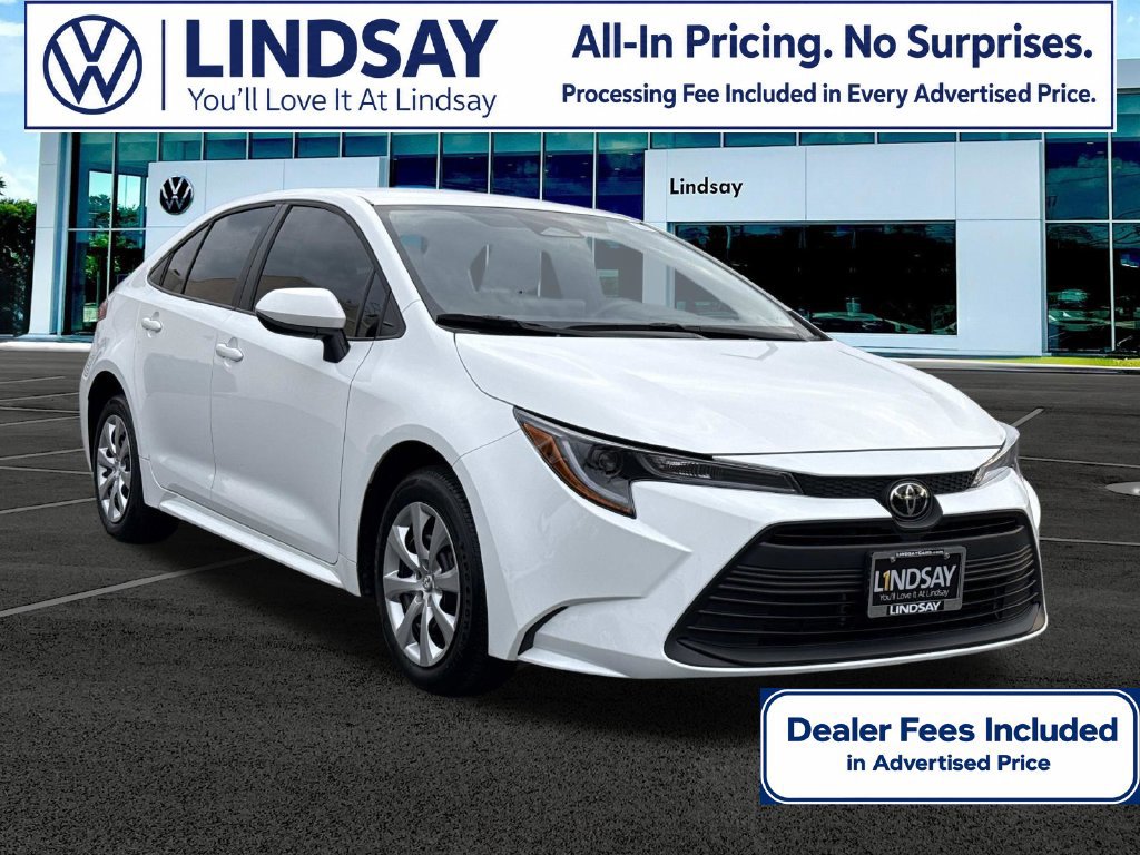 Used 2025 Toyota Corolla LE FWD image 1