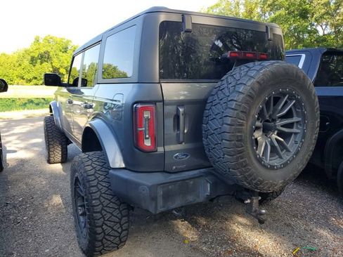 Used 2022 Ford Bronco Outer Banks image 3