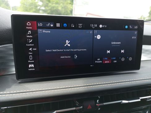 New 2025 Alfa Romeo Tonale w/ Premium Package image 23