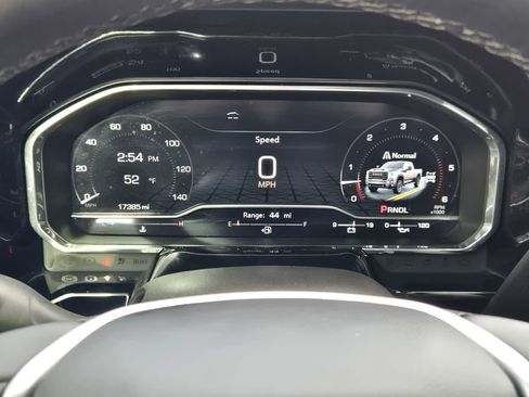 Used 2025 GMC Sierra 3500 SLT w/ SLT Convenience Package image 6