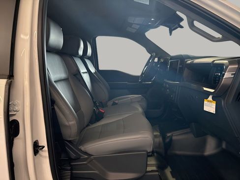 New 2025 Ford F150 XL w/ Equipment Group 103A High image 25