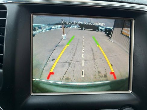 Used 2015 Jeep Grand Cherokee Summit image 26