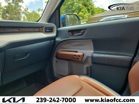 Used 2022 Ford Maverick Lariat w/ Lariat Luxury Package AWD/4WD image 17