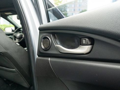 Used 2018 Honda Civic EX image 18