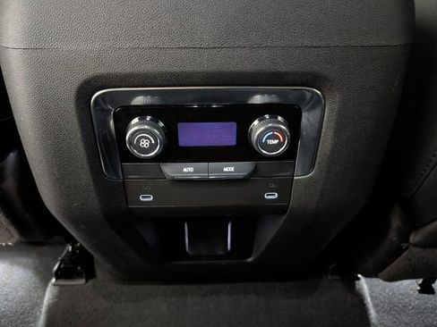 Used 2025 Chevrolet Tahoe LT image 11