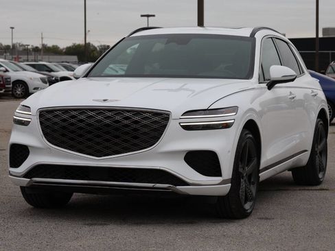 Used 2022 Genesis GV70 3.5T Sport w/ Sport Prestige Package image 6