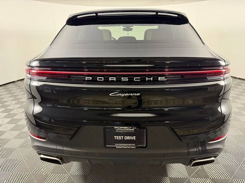 Certified 2026 Porsche Cayenne Coupe AWD/4WD image 5