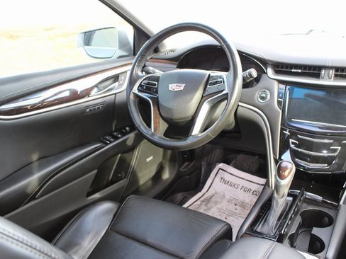 Used 2016 Cadillac XTS Luxury image 33