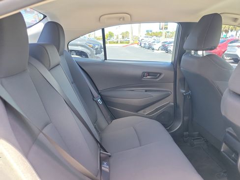 Used 2022 Toyota Corolla LE FWD image 15
