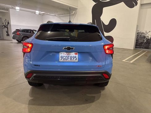 Used 2024 Chevrolet Trax RS w/ Driver Confidence Package image 5