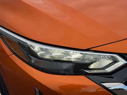 Certified 2025 Nissan Sentra SR w/ SR Premium Package image 10