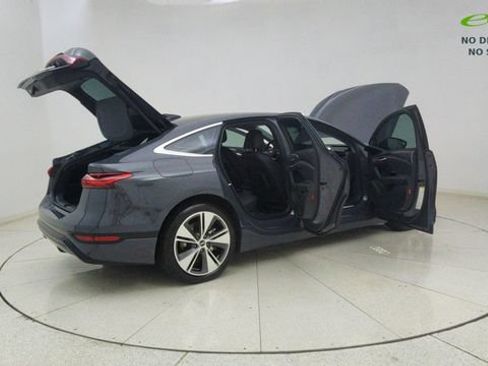 Used 2025 Audi A6 e-tron Premium Plus w/ Premium Plus RWD image 72