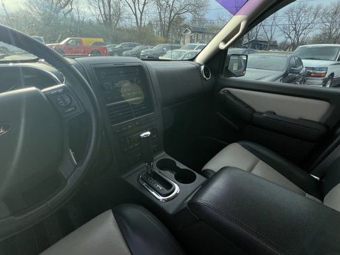 Used 2007 Ford Explorer Sport Trac Limited RWD image 13