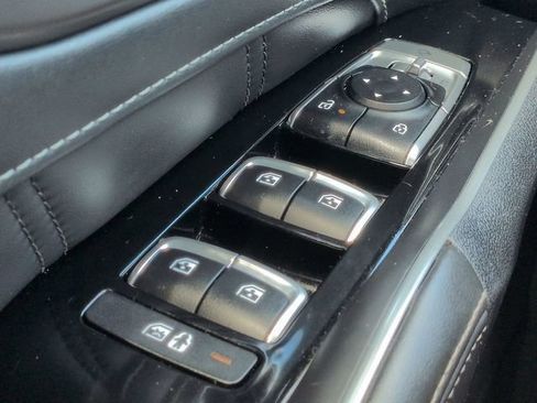 Used 2025 Kia Sorento SX FWD image 25