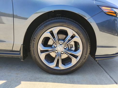 Certified 2023 Honda Accord EX image 25