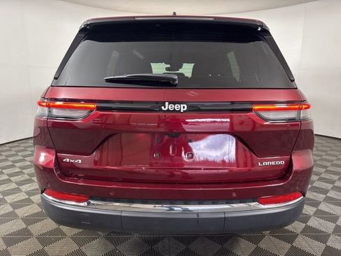 Used 2024 Jeep Grand Cherokee Laredo X w/ Trailer Tow Package image 21