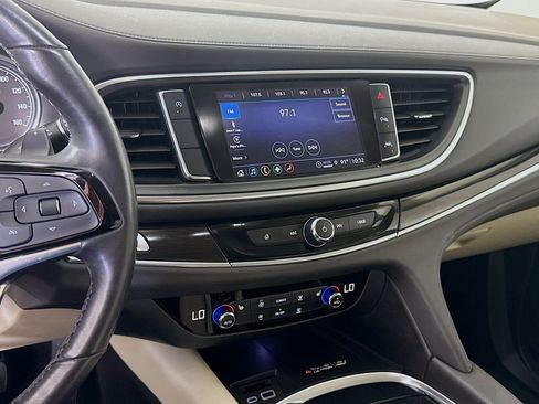 Used 2023 Buick Enclave Essence w/ Experience Buick Package FWD image 18