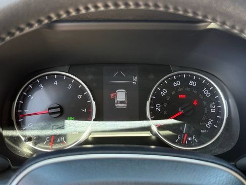 Used 2022 Toyota RAV4 XLE Premium FWD image 18