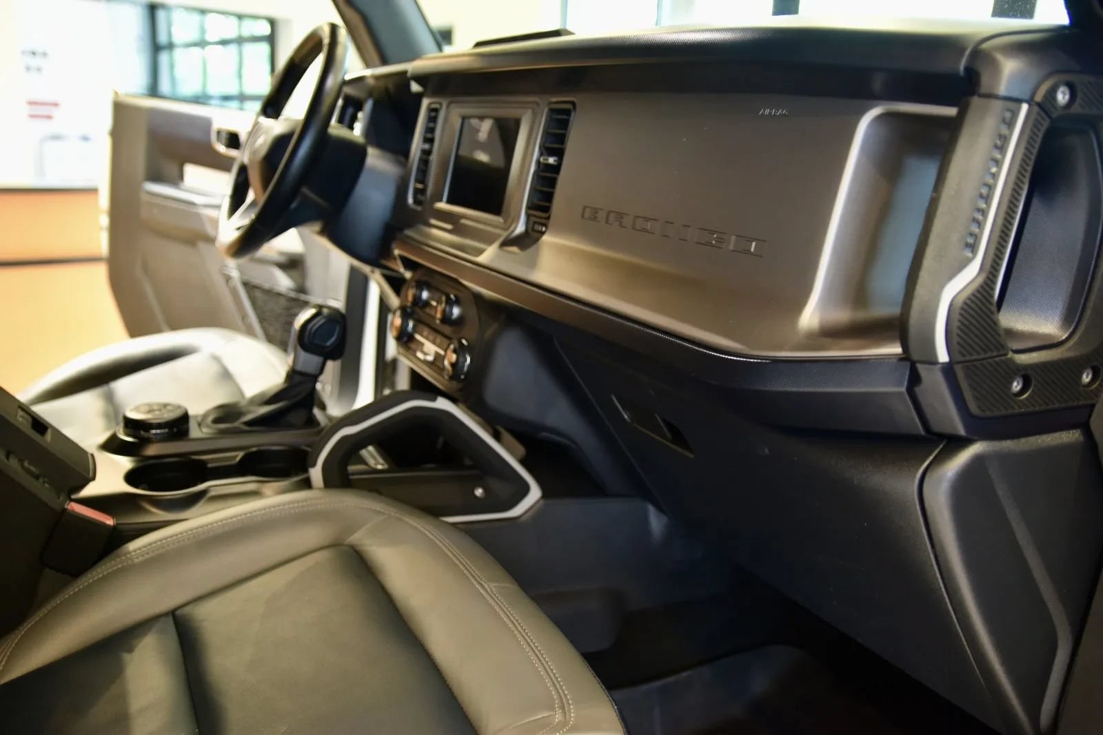 Used 2023 Ford Bronco Outer Banks AWD/4WD image 28