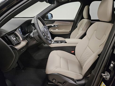 New 2026 Volvo XC90 T8 Plus w/ Protection Package Premier AWD/4WD image 10