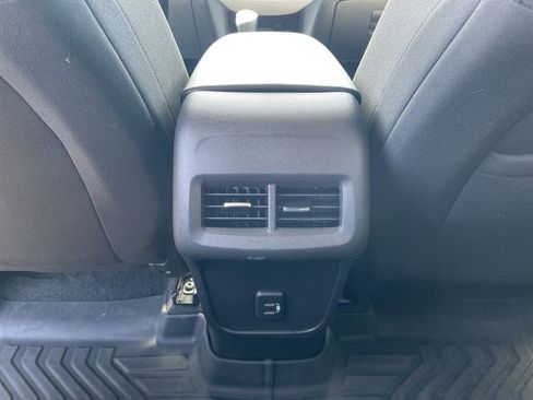 Used 2024 Chevrolet Equinox LS w/ LS Convenience Package image 25