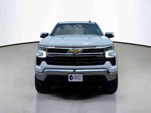 Used 2024 Chevrolet Silverado 1500 LT w/ Z71 Off-Road Package AWD/4WD image 2