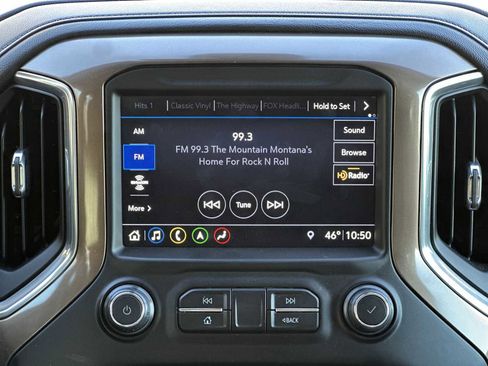 Used 2019 Chevrolet Silverado 1500 High Country w/ Technology Package AWD/4WD image 12
