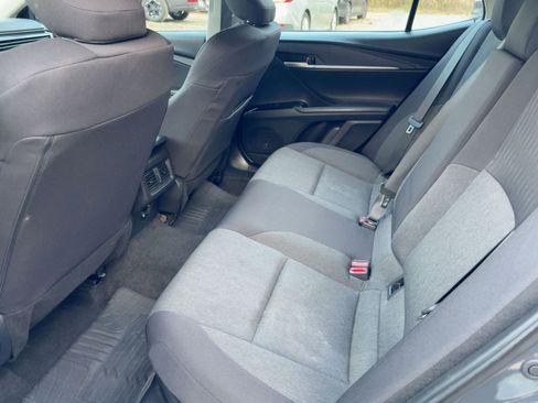 Used 2025 Toyota Camry LE image 12