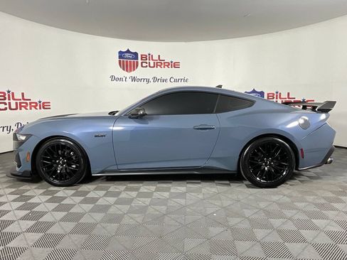 Used 2024 Ford Mustang Coupe RWD image 6