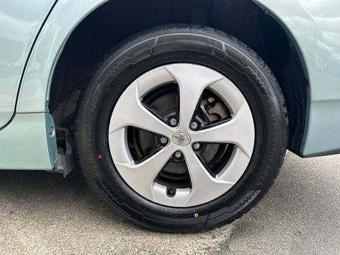 Used 2012 Toyota Prius Three FWD image 27