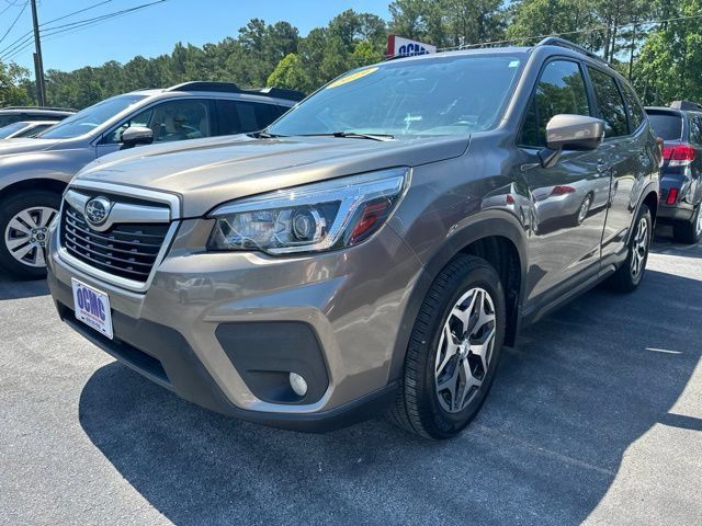 Used 2019 Subaru Forester Premium AWD/4WD image 3