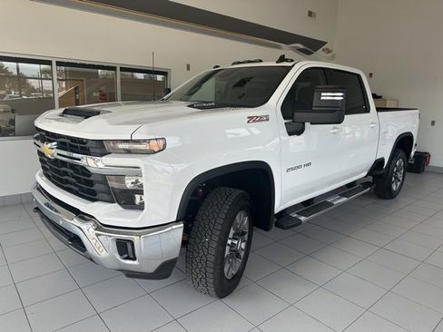 New 2026 Chevrolet Silverado 2500 LT w/ All Star Edition image 3