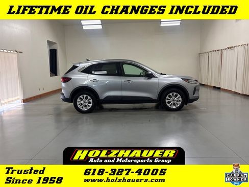 Used 2024 Ford Escape Active AWD/4WD image 1