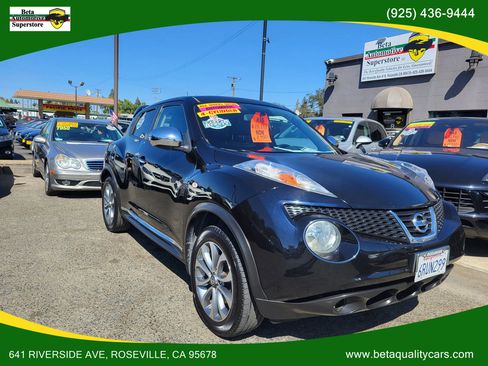 Used 2012 Nissan Juke SL w/ Sport Pkg image 2