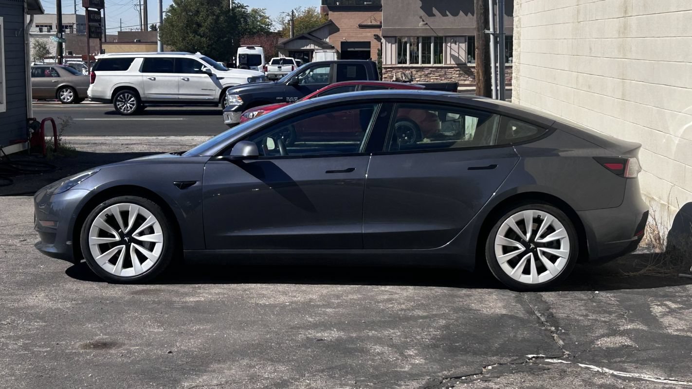 Used 2021 Tesla Model 3 Long Range AWD/4WD image 2