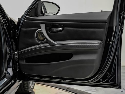 Used 2011 BMW M3 Sedan RWD image 90