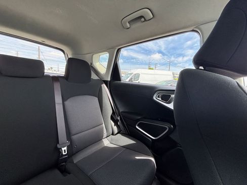 Used 2025 Kia Soul LX w/ LX Technology Package image 37